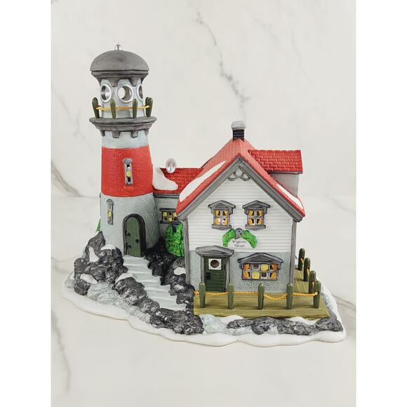 Department 56 Pigeonhead Lighthouse New England Village 1994 Lighted House Box - Picture 1 of 16